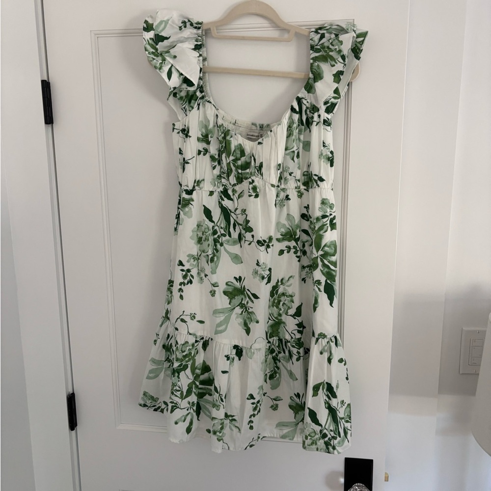 Abercrombie & Fitch Green and White Floral Dress. Size: Medium TALL